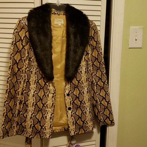 Jacket - Picture 3 of 3